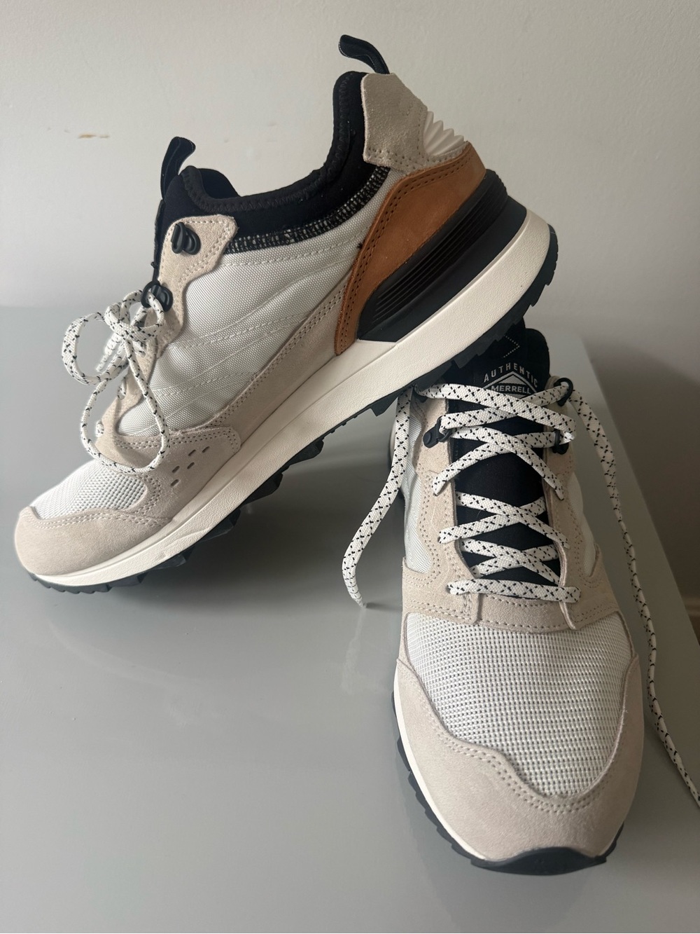 Men’s Alpine Merrell Athletic Sneakers - Picture 5 of 6